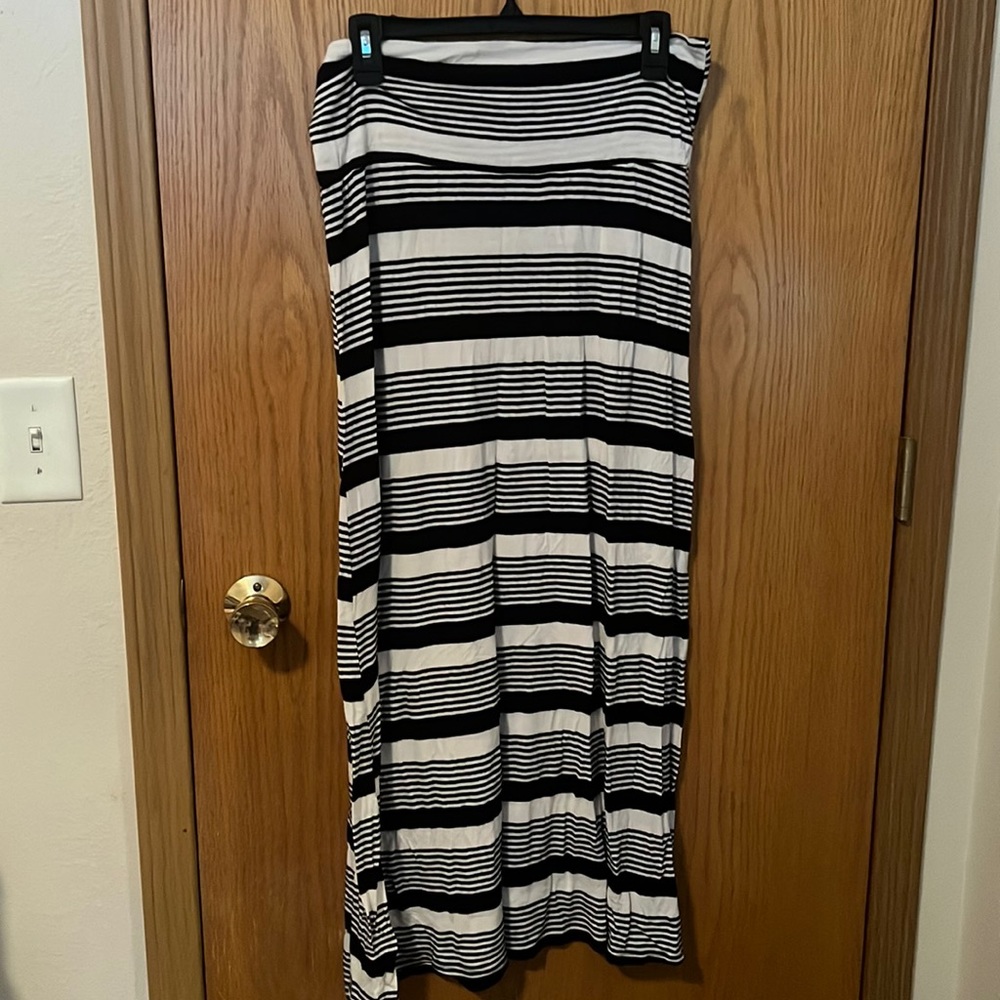 Black and White Strap Maxi Skirt